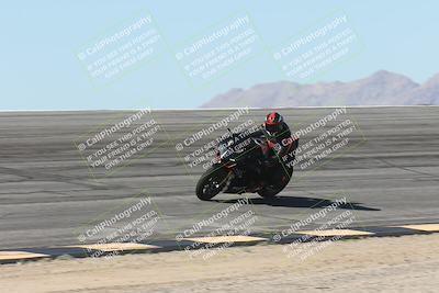 media/Oct-13-2025-Moto Forza (Mon) [[a66d839500]]/4-C Group/Session 2 (Bowl)/